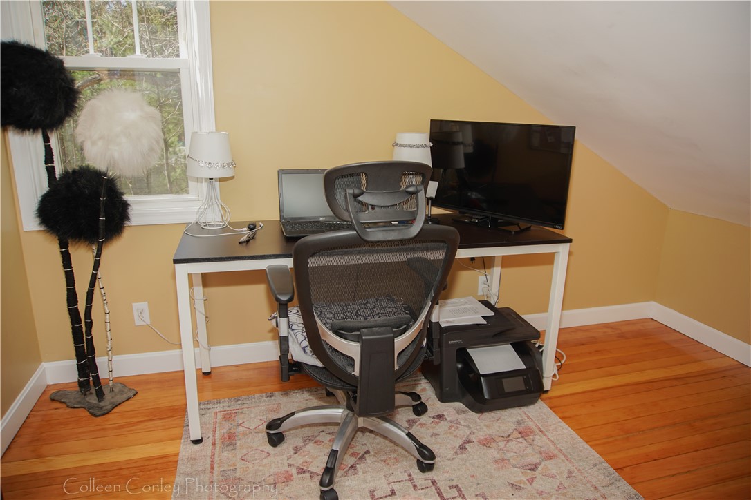 559 Log Road Smithfield, RI 02917 - Photo 36 of 47 Office/Bedroom 1