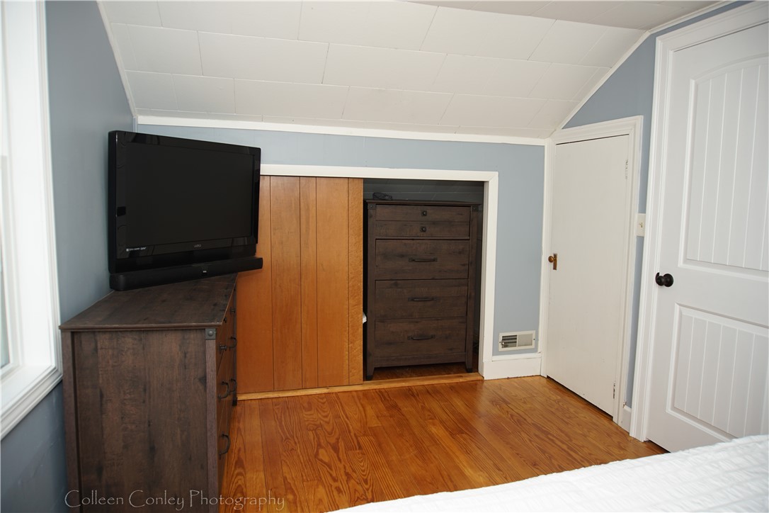 559 Log Road Smithfield, RI 02917 - Photo 42 of 47 Bedroom 3
