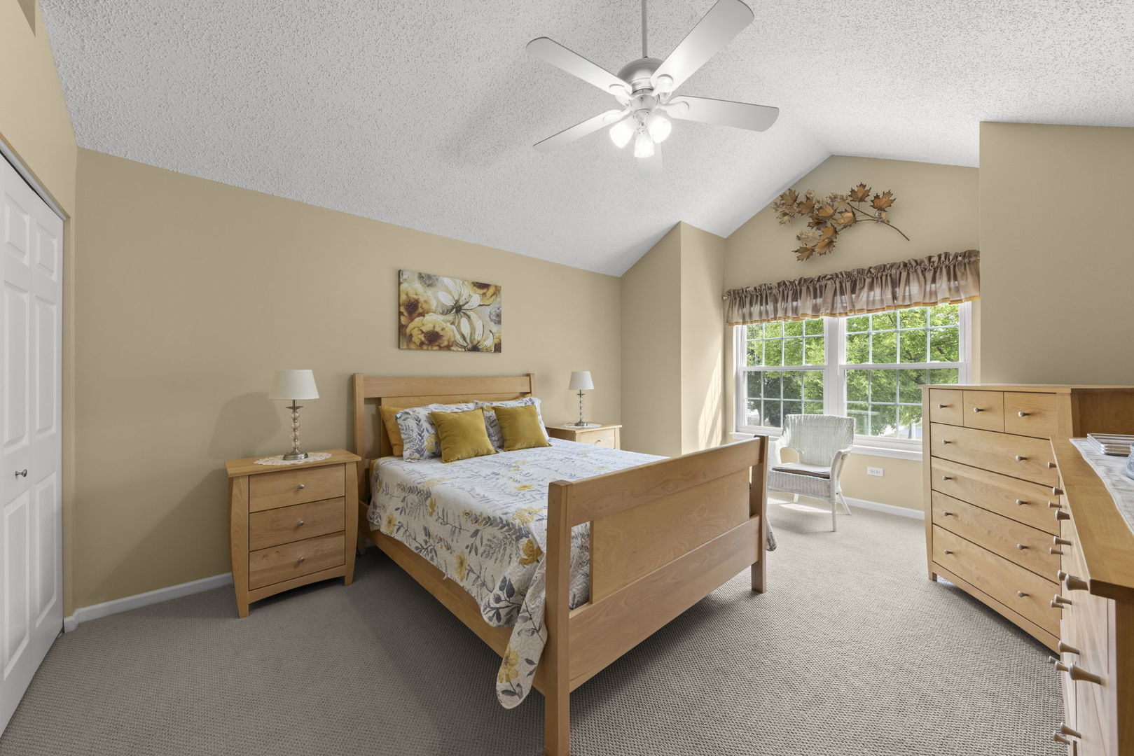 320 Cimarron Road East Lombard, IL 60148 - Photo 9 of 36 Gallery Image 9