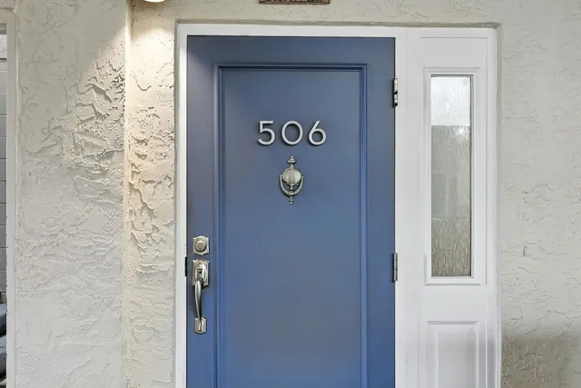 a sign that is on the wall