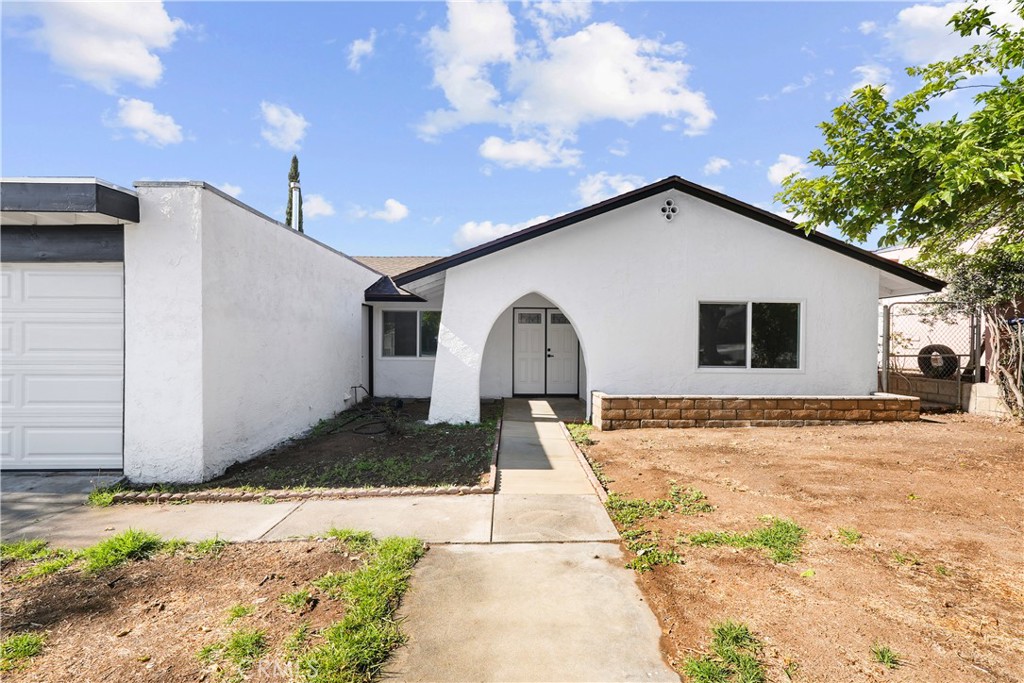 527 West 10th Street Perris, CA 92570 - Photo 14 of 62