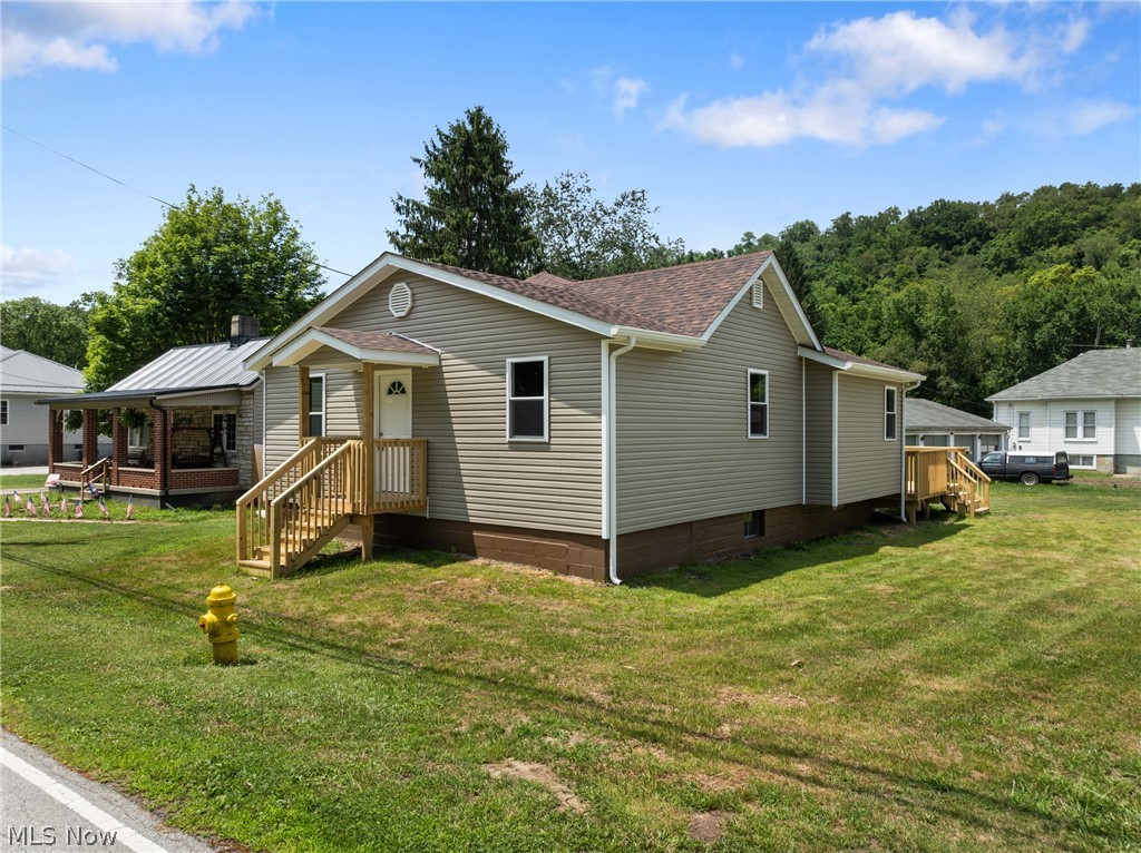 50201 Fairpoint Maynard Road St. Clairsville, OH 43950 - Photo 3 of 27