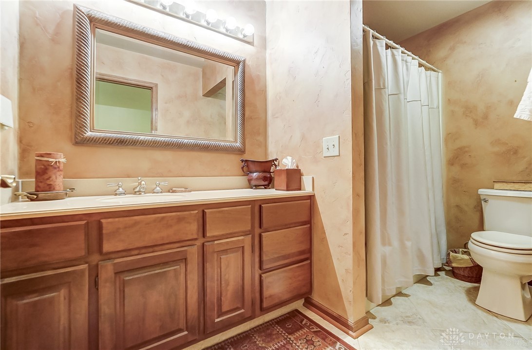 1062 Berryhill Road Bellbrook, OH 45305 - Photo 17 of 51 First Full Bath