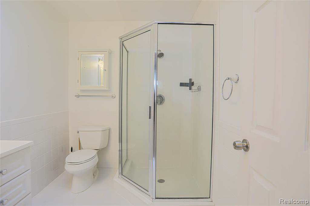 327 Mae Court Romeo, MI 48065 - Photo 10 of 19 Gallery Image 10