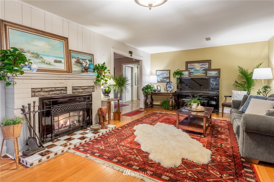 514 Hubbard Road Lynnwood, WA 98036 - Photo 5 of 25 Gallery Image 5