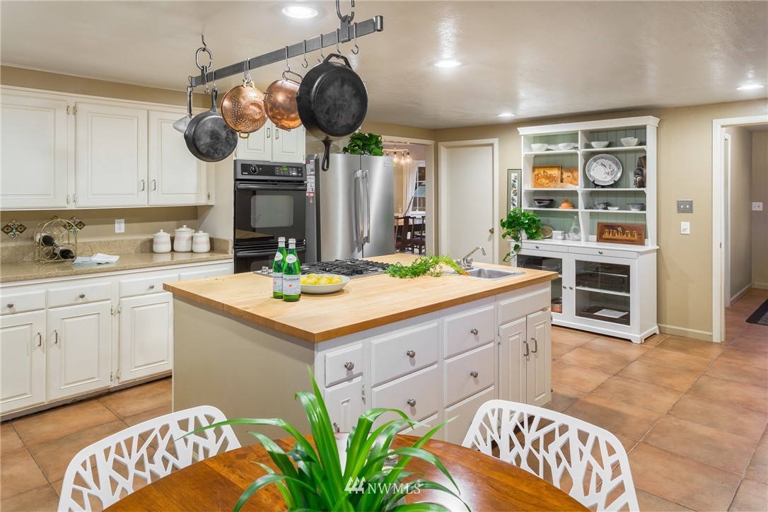 514 Hubbard Road Lynnwood, WA 98036 - Photo 8 of 25 Gallery Image 8