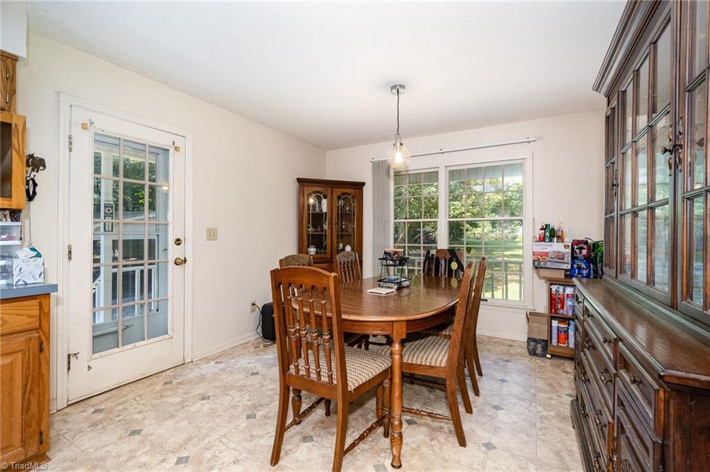 3710 Applewood Road Randleman, NC 27317 - Photo 14 of 30 Dining Area