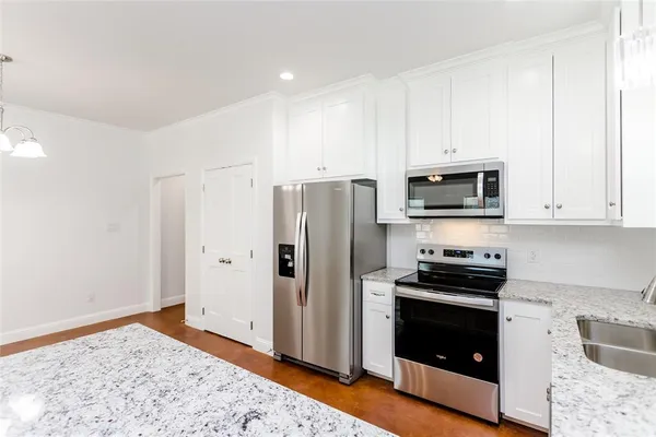 $1,750 | 910 West Knox Street, Unit B, Ennis, TX 75119