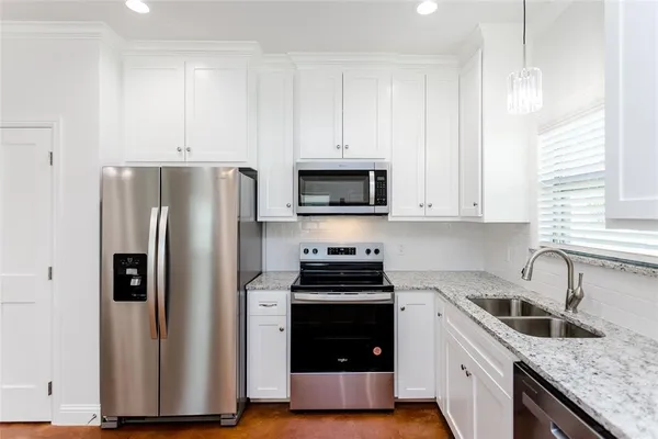 $1,750 | 910 West Knox Street, Unit B, Ennis, TX 75119