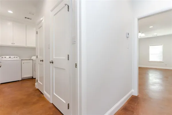 $1,750 | 910 West Knox Street, Unit B, Ennis, TX 75119