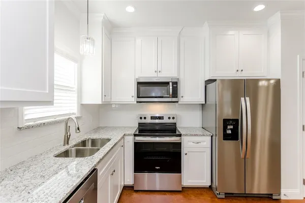 $1,750 | 910 West Knox Street, Unit B, Ennis, TX 75119