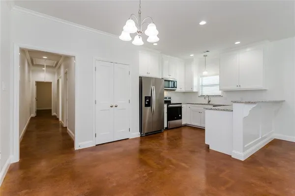 $1,750 | 910 West Knox Street, Unit B, Ennis, TX 75119