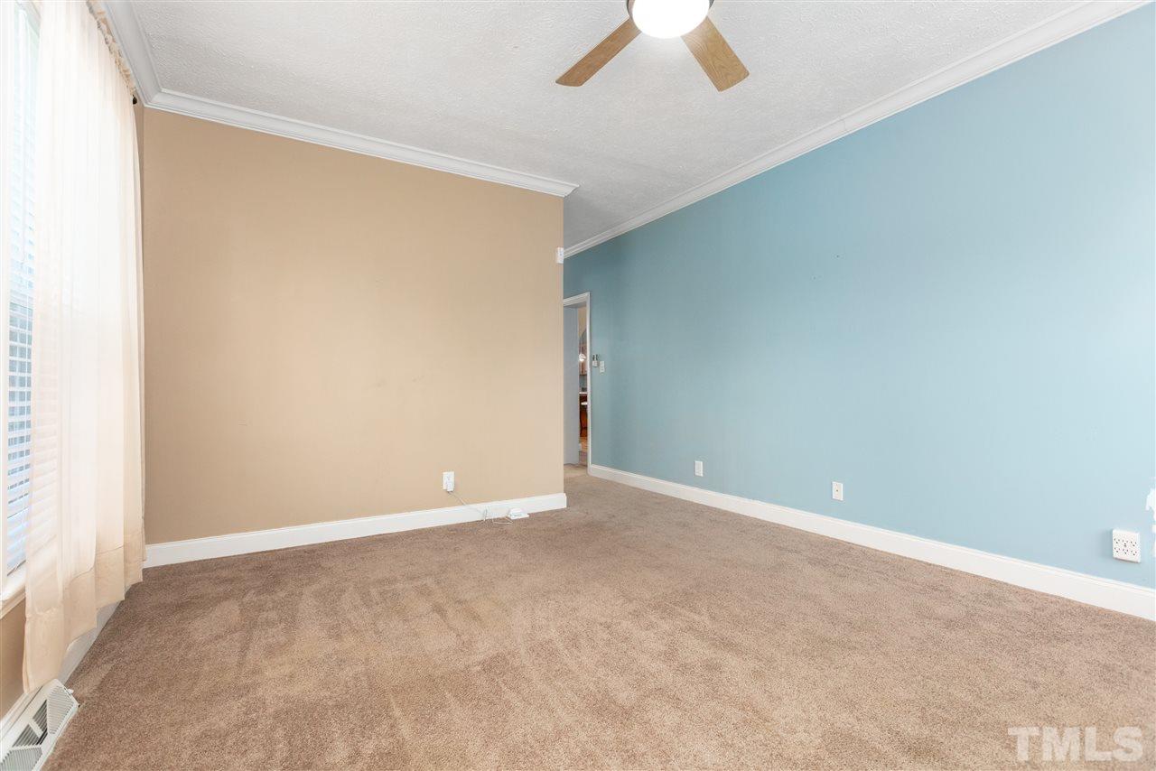 1125 Tilghman Road Dunn, NC 28334 - Photo 17 of 30 Gallery Image 17