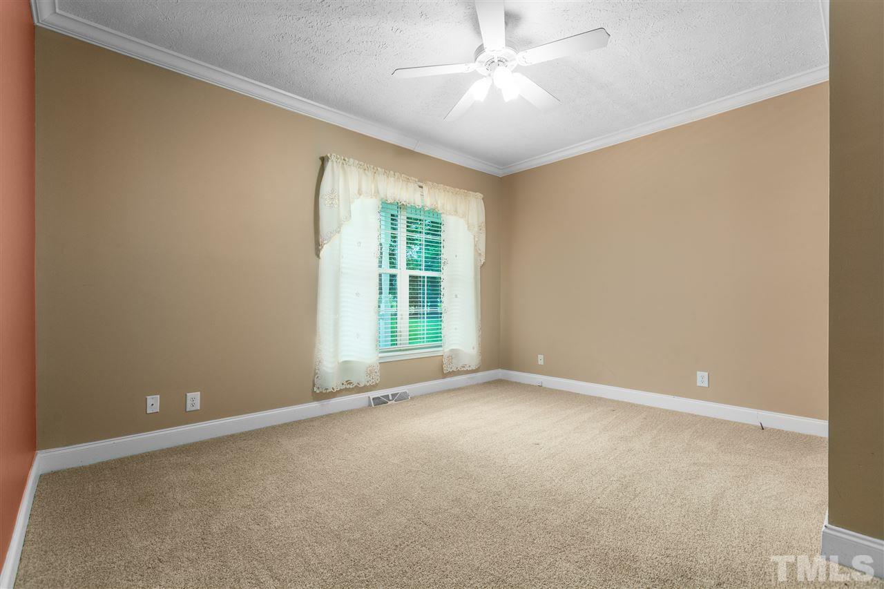 1125 Tilghman Road Dunn, NC 28334 - Photo 20 of 30 Gallery Image 20