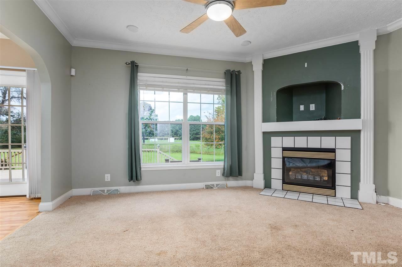 1125 Tilghman Road Dunn, NC 28334 - Photo 10 of 30 Gallery Image 10