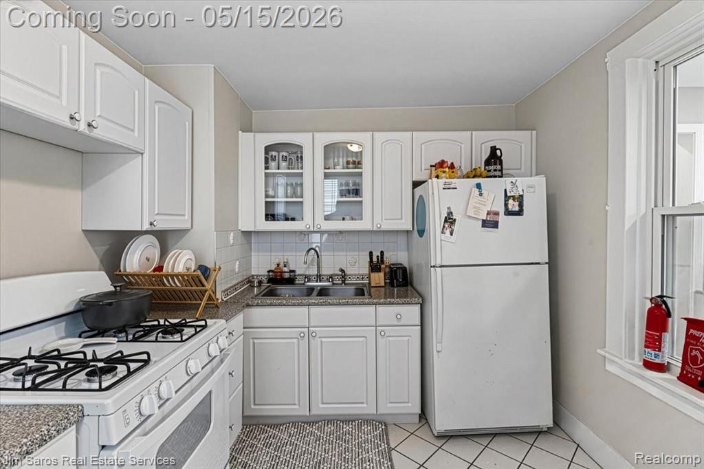 124 Muir Road Grosse Pointe, MI 48236 - Photo 12 of 21