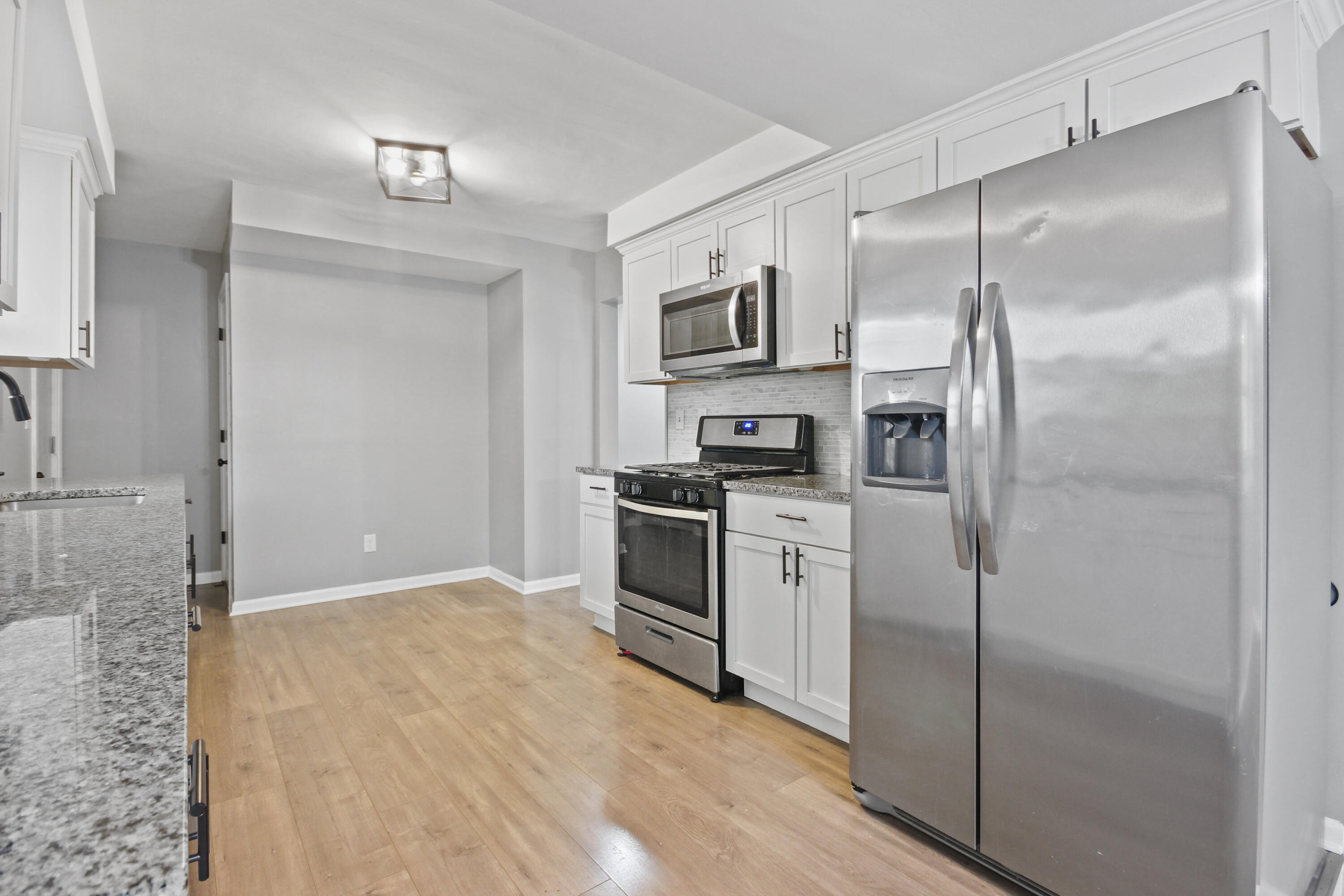 206 Birch Street Crown Point, IN 46307 - Photo 5 of 12 3000x2000