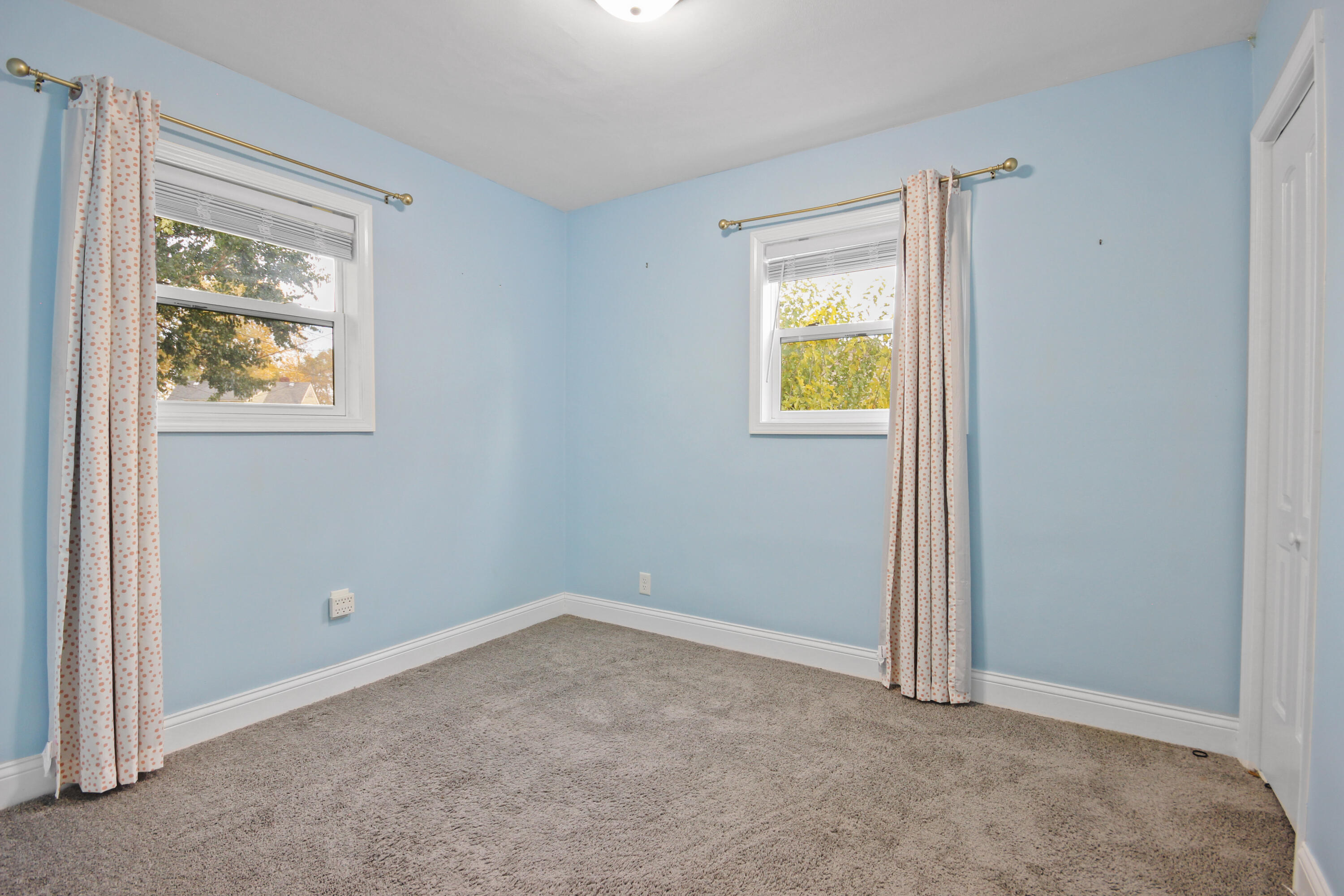 206 Birch Street Crown Point, IN 46307 - Photo 6 of 12 3000x2000