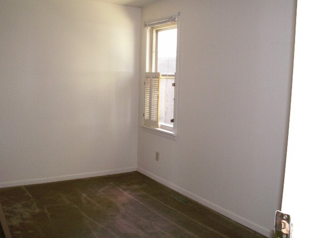 114 Triplett Point Rome City, IN 46784 - Photo 4 of 8 Gallery Image 4