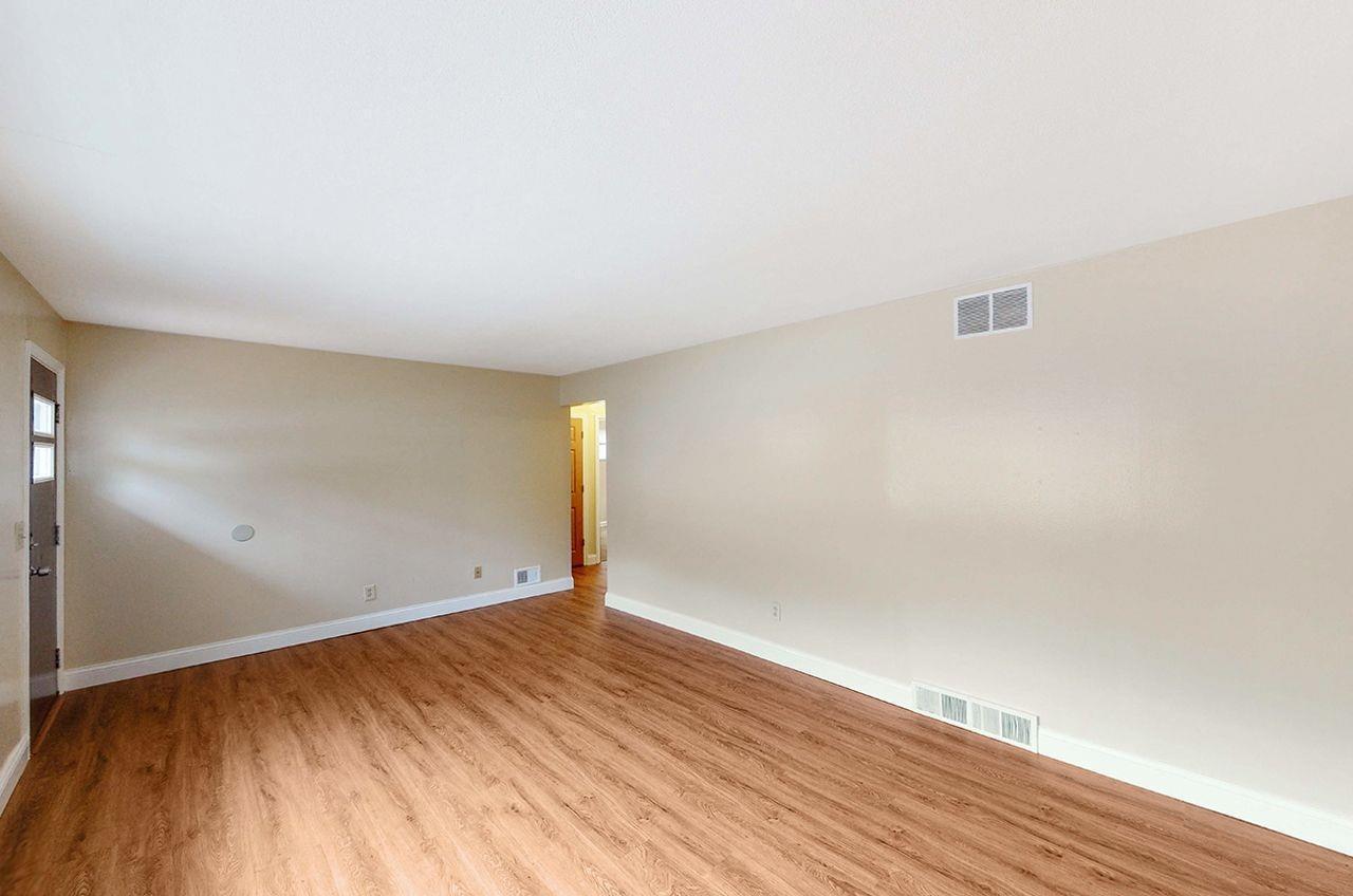 4017 Delhi Road Cincinnati, OH 45204 - Photo 5 of 20 Gallery Image 5