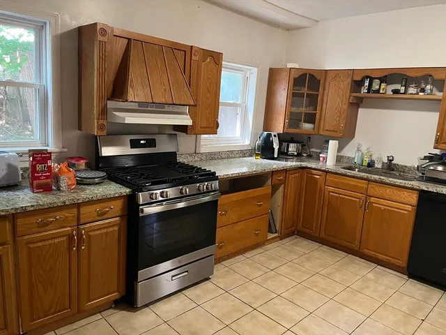 $3,800 | 152 Strathmore Road, Unit 2, Boston, MA 02135