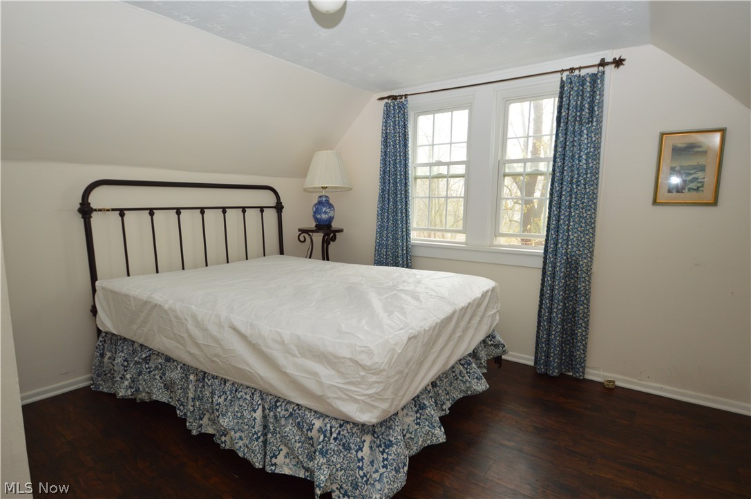 6650 Lake State Road West Ashtabula, OH 44004 - Photo 14 of 20 2nd floor bedroom