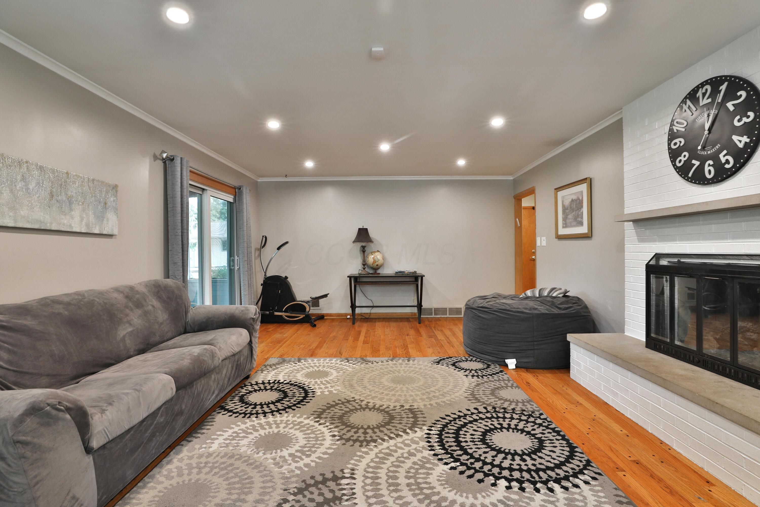 1348 Haddon Road Columbus, OH 43209 - Photo 23 of 71