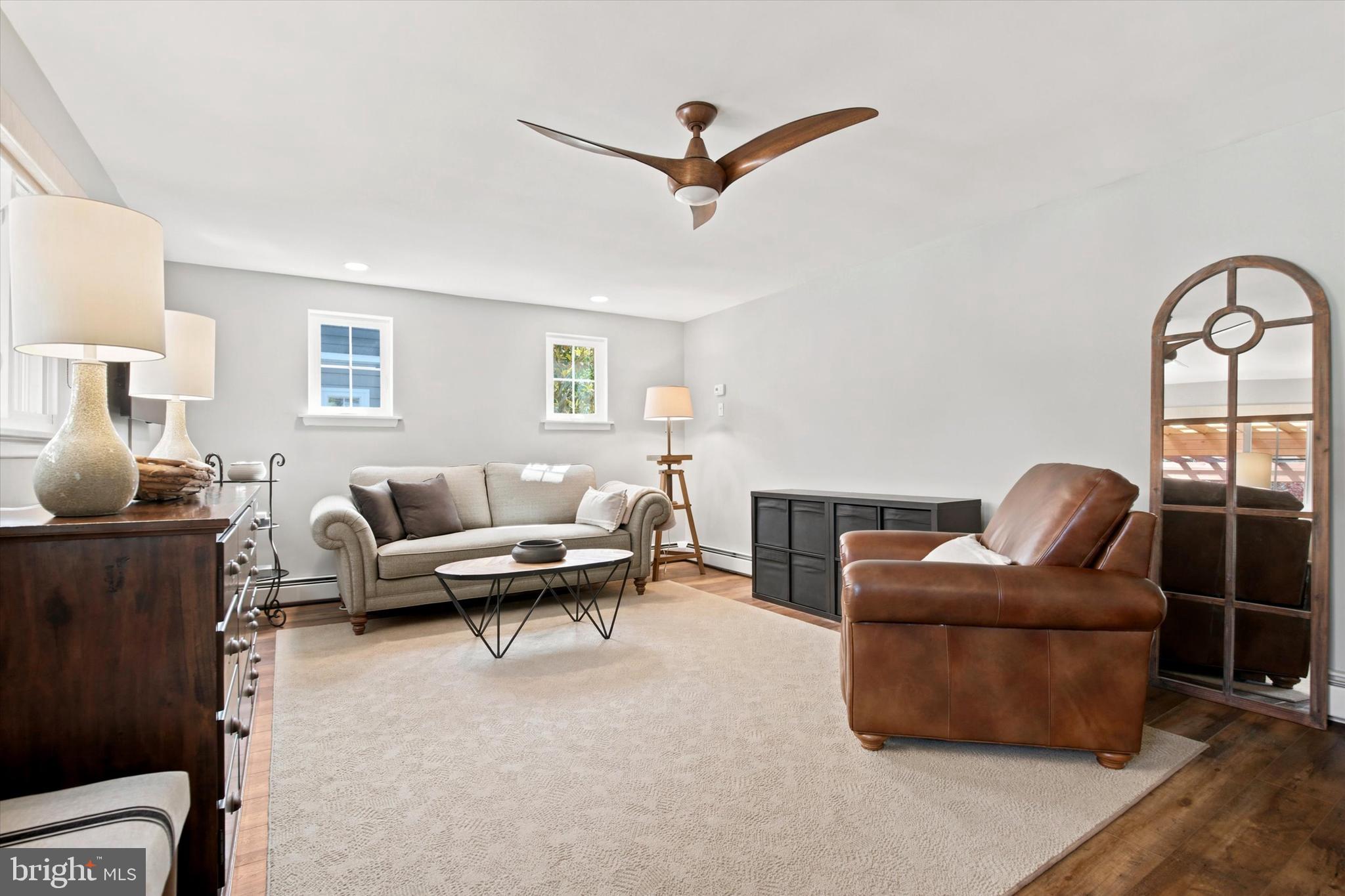 1317 Dell Road Norristown, PA 19403 - Photo 19 of 61 Family room