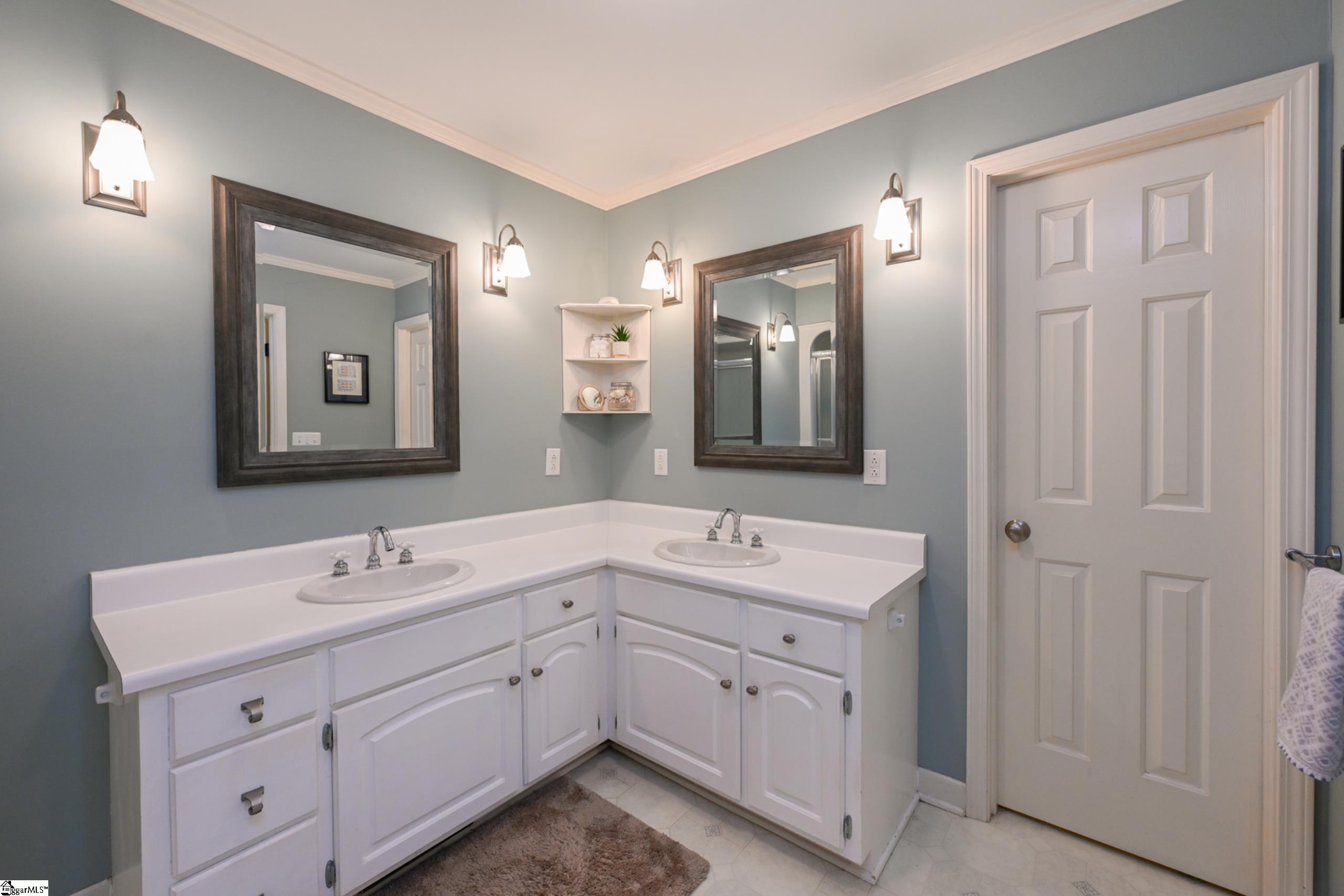 142 Carolina Way Fountain Inn, SC 29644 - Photo 17 of 27 Gallery Image 17