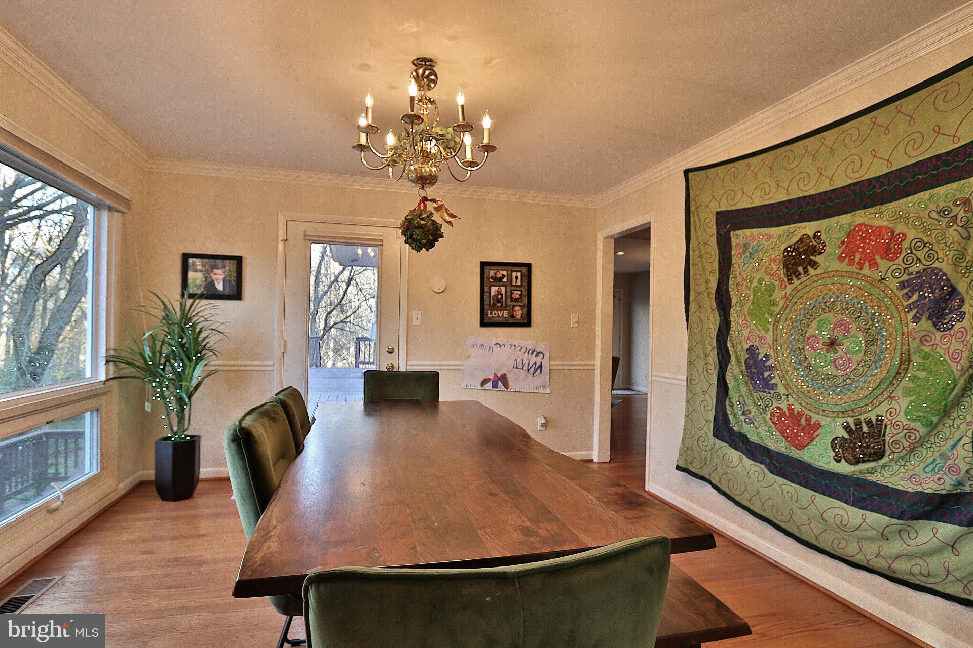 1437 Crowell Road Vienna, VA 22182 - Photo 11 of 36