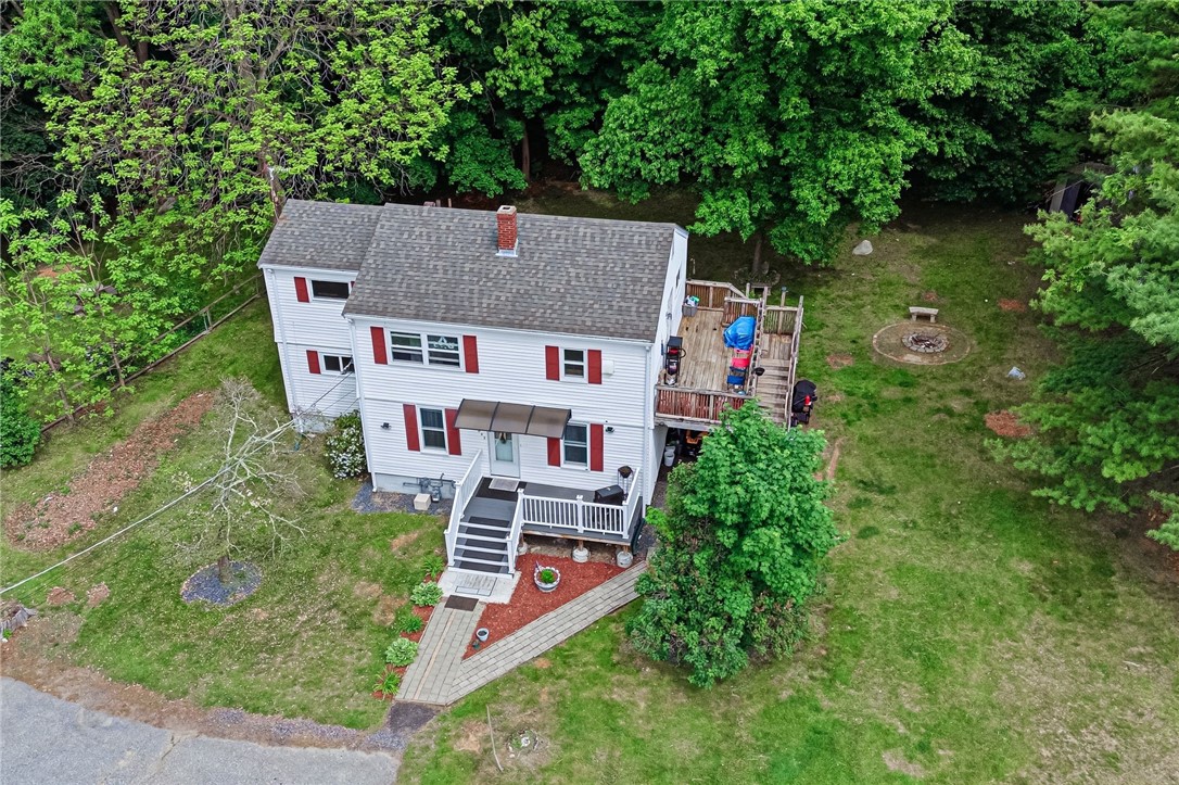 1842 Mendon Road Woonsocket, RI 02895 - Photo 7 of 34
