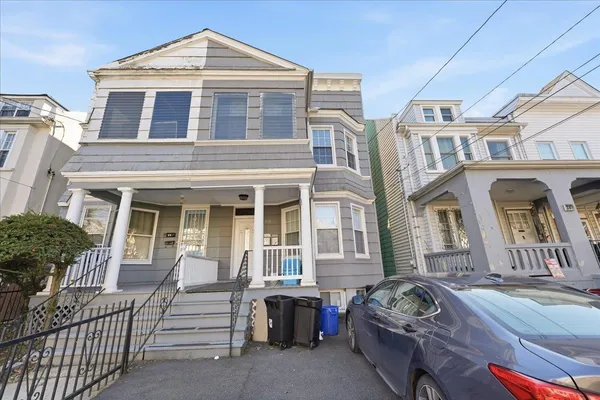 $3,200 | 239 Harrison Avenue, Unit 2, Jersey City, NJ 07304