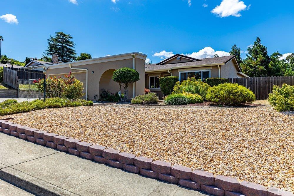 996 Sandpoint Drive Rodeo, CA 94572 - Photo 4 of 44