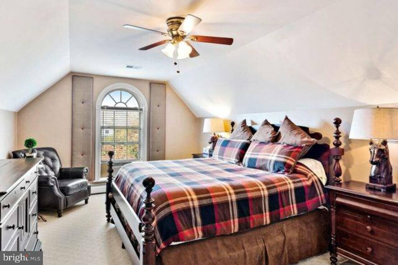 5024 Leeds Manor Road Hume, VA 22639 - Photo 32 of 57 Cobbler Hunt Room