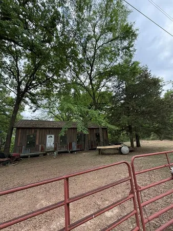 $100,000 | 905 Tupuna Drive, Tool, TX 75143