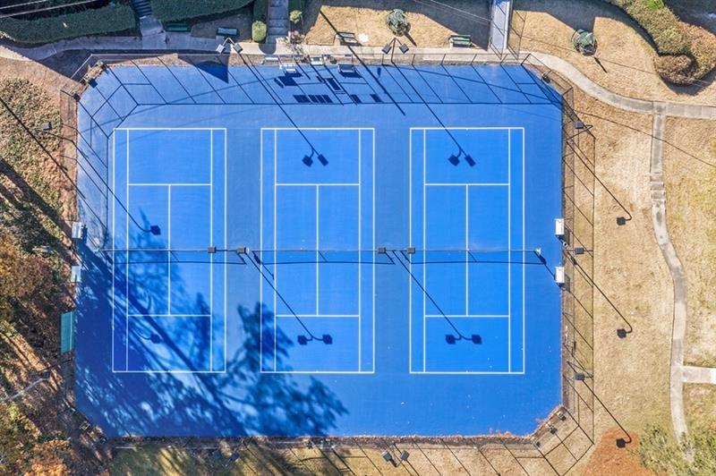 6851 Roswell Road, Unit D14 Atlanta, GA 30328 - Photo 30 of 30 a view of wooden door