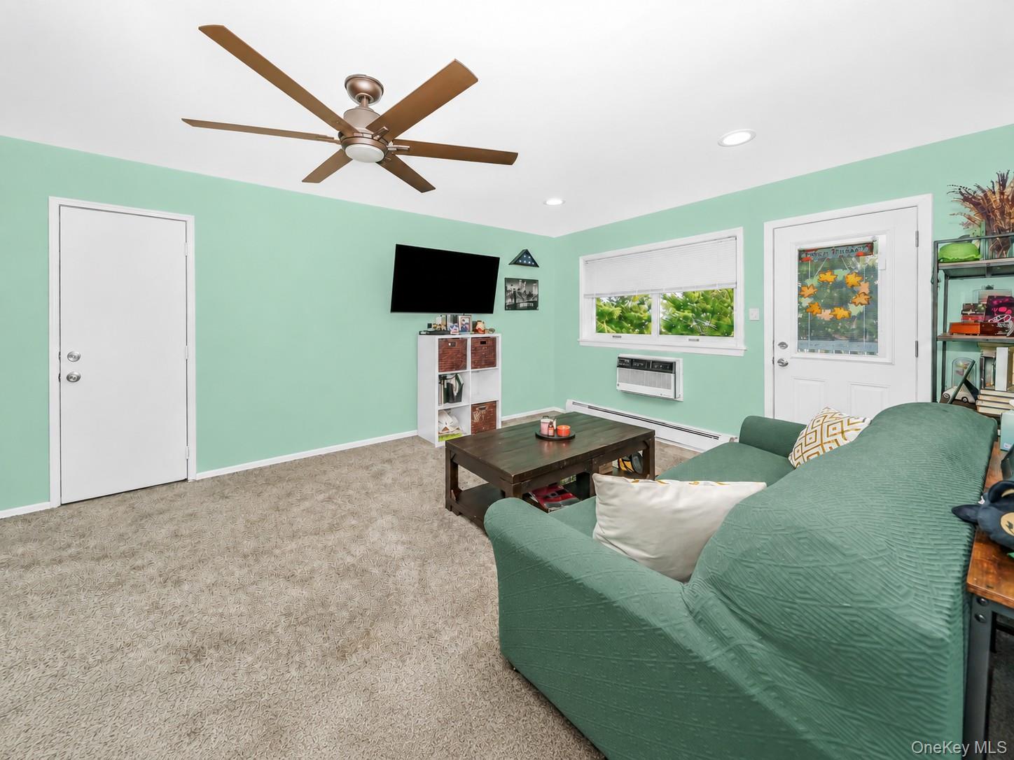61 Adams Road, Unit 2A Central Islip, NY 11722 - Photo 3 of 23 Gallery Image 3