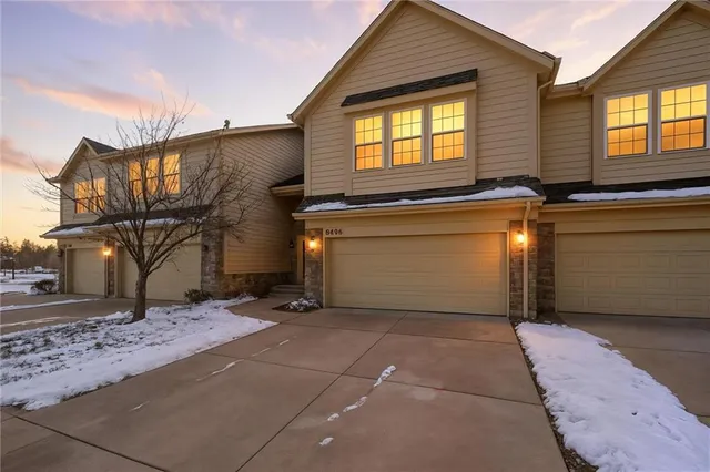 $305,000 | 8896 Findley Street, Lenexa, KS 66227