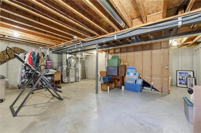 $305,000 | 8896 Findley Street, Lenexa, KS 66227