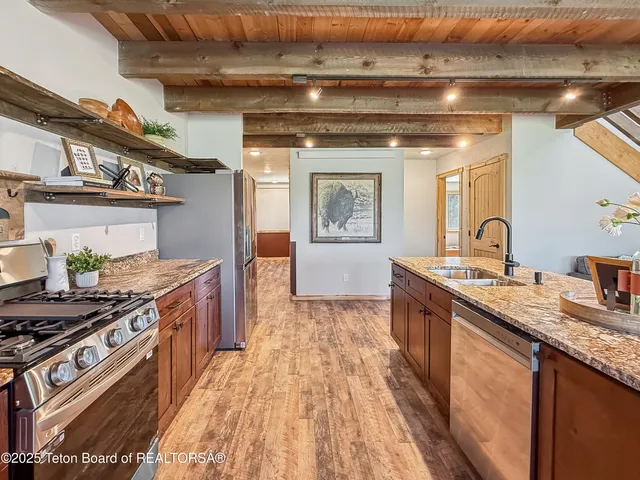 $769,000 | 25 Fairway Avenue, Thayne, WY 83127