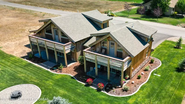 $769,000 | 25 Fairway Avenue, Thayne, WY 83127