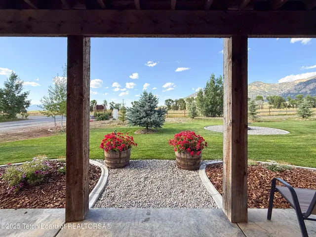$769,000 | 25 Fairway Avenue, Thayne, WY 83127