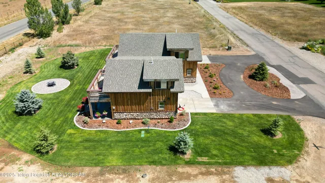$769,000 | 25 Fairway Avenue, Thayne, WY 83127