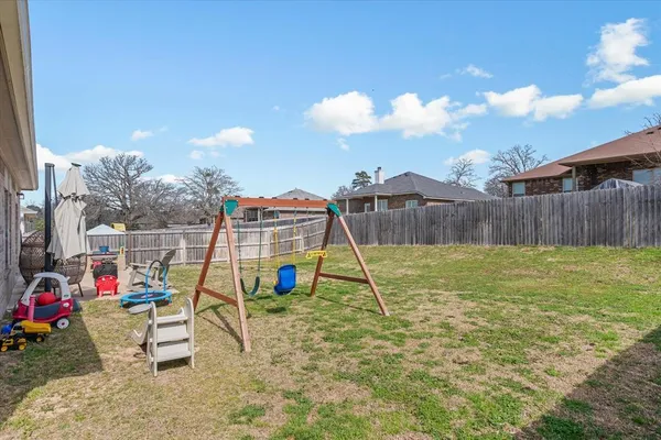$234,900 | 17494 Stacy Street, Lindale, TX 75771