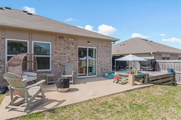 $234,900 | 17494 Stacy Street, Lindale, TX 75771