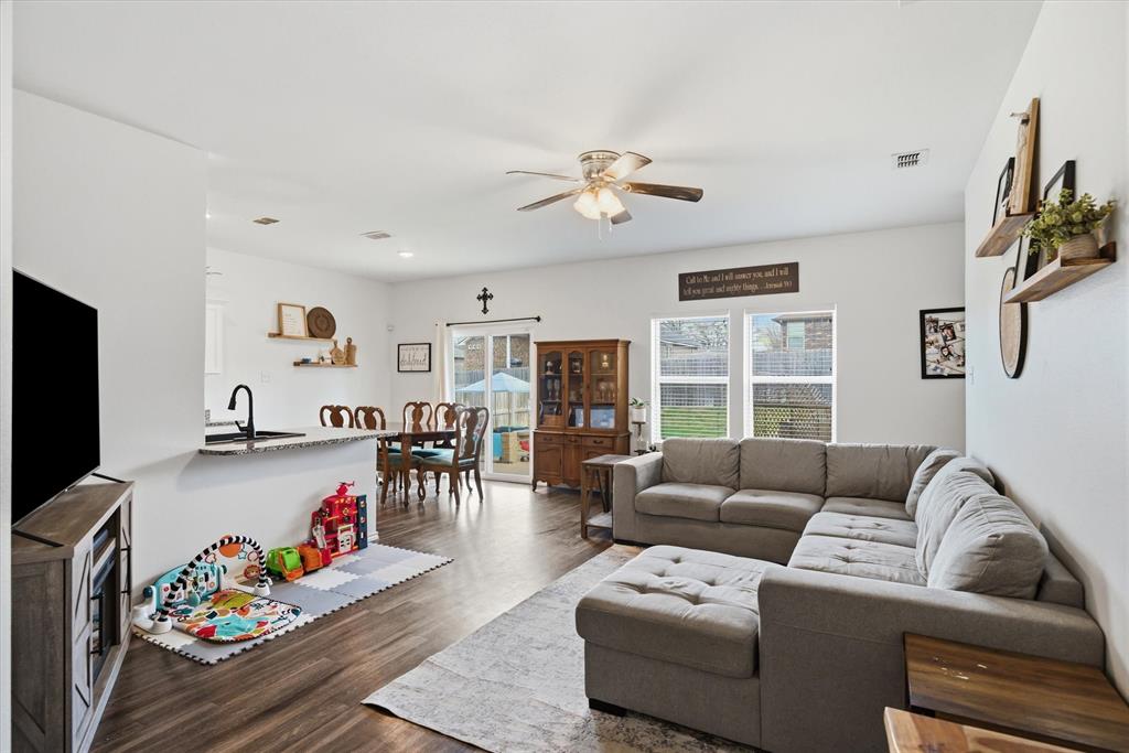 17494 Stacy Street Lindale, TX 75771 - Photo 10 of 30