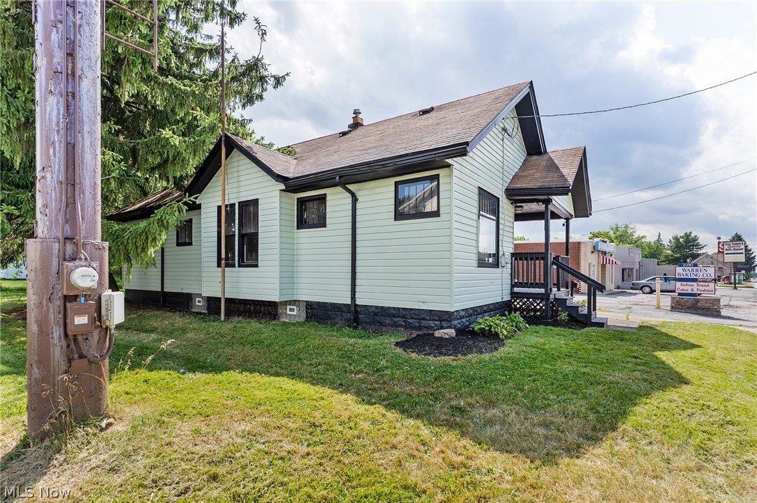 2232 Youngstown Road Southeast Warren, OH 44484 - Photo 19 of 20