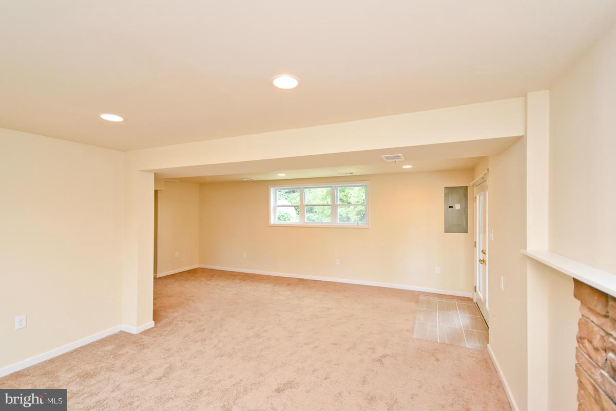 6401 Summerhill Road Temple Hills, MD 20748 - Photo 26 of 30 Interior (General)