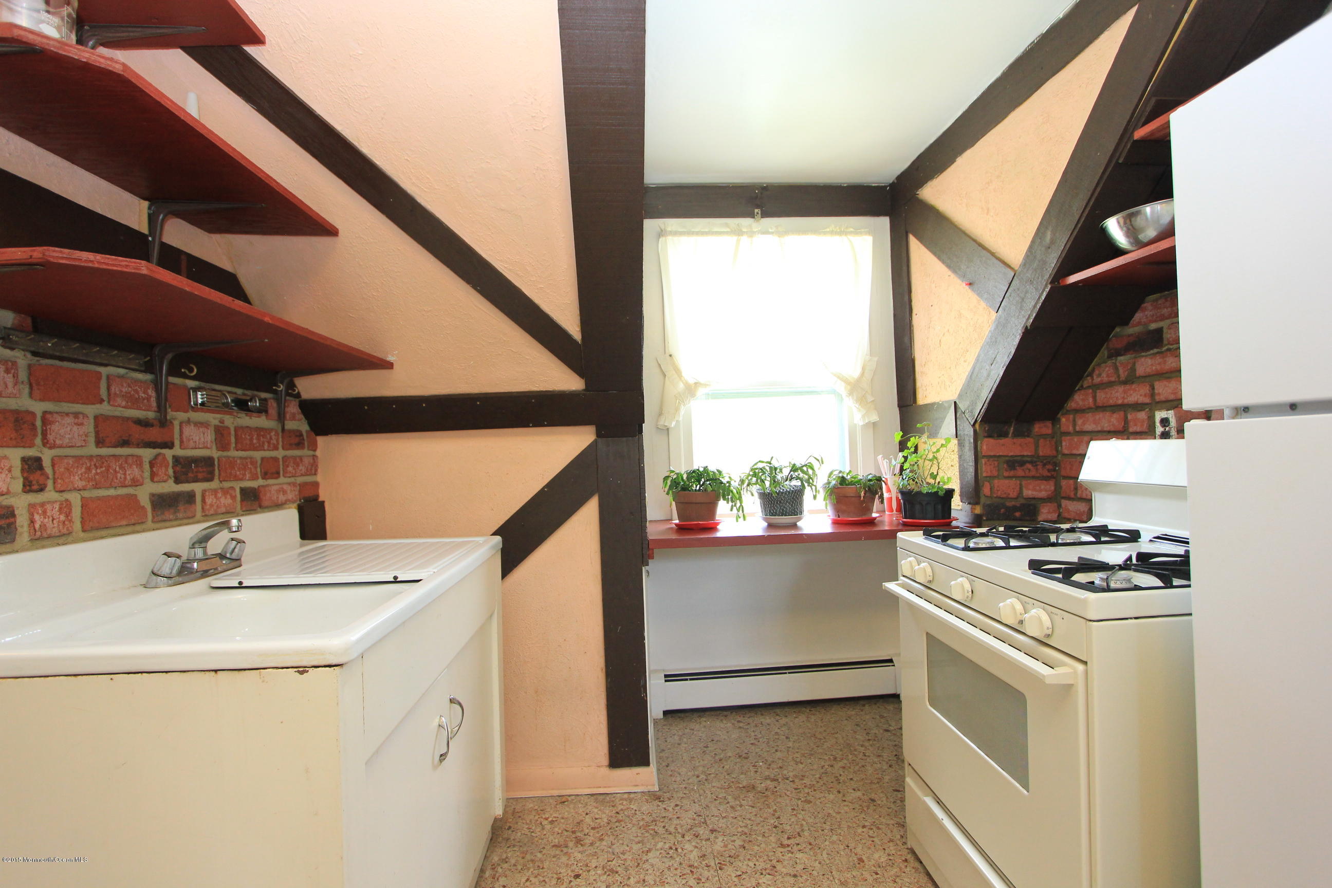 278 Cassville Road Jackson, NJ 08527 - Photo 27 of 60 iAptKitchen3