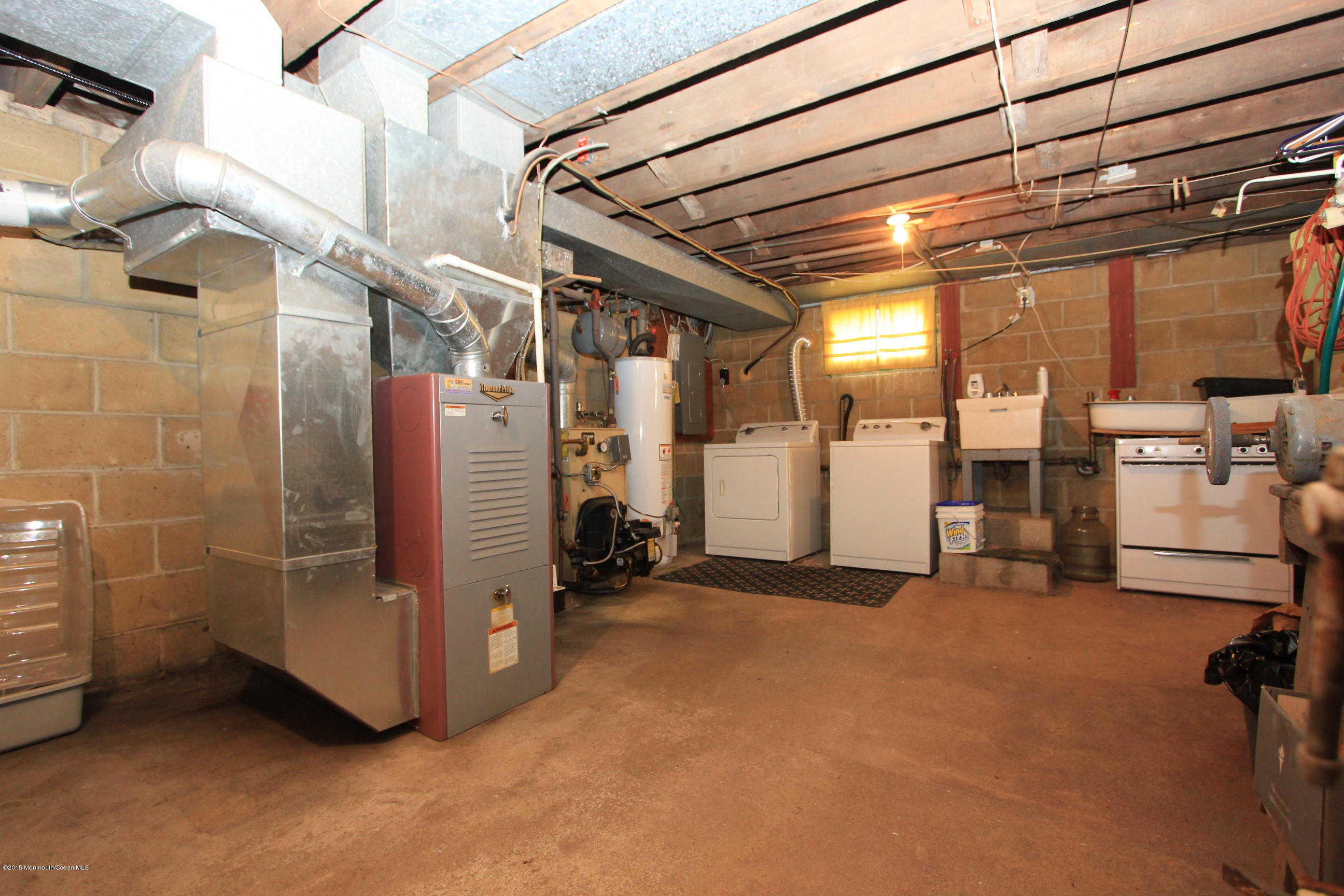 278 Cassville Road Jackson, NJ 08527 - Photo 33 of 60 kBasement2